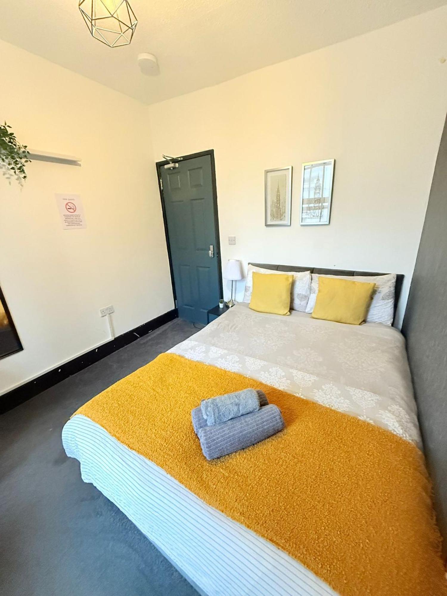10 Minutes To Central London Vaux Extérieur photo