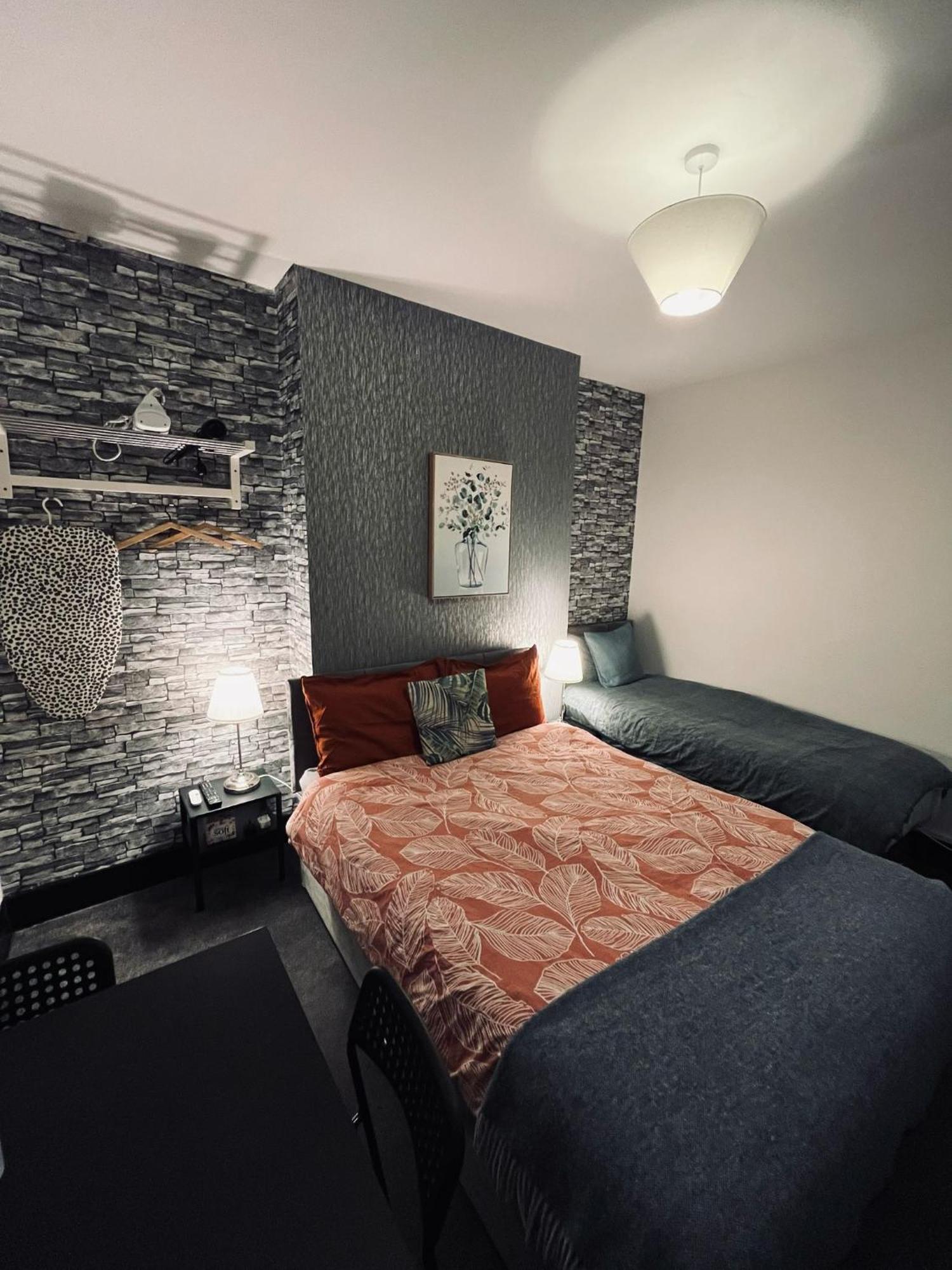 10 Minutes To Central London Vaux Extérieur photo