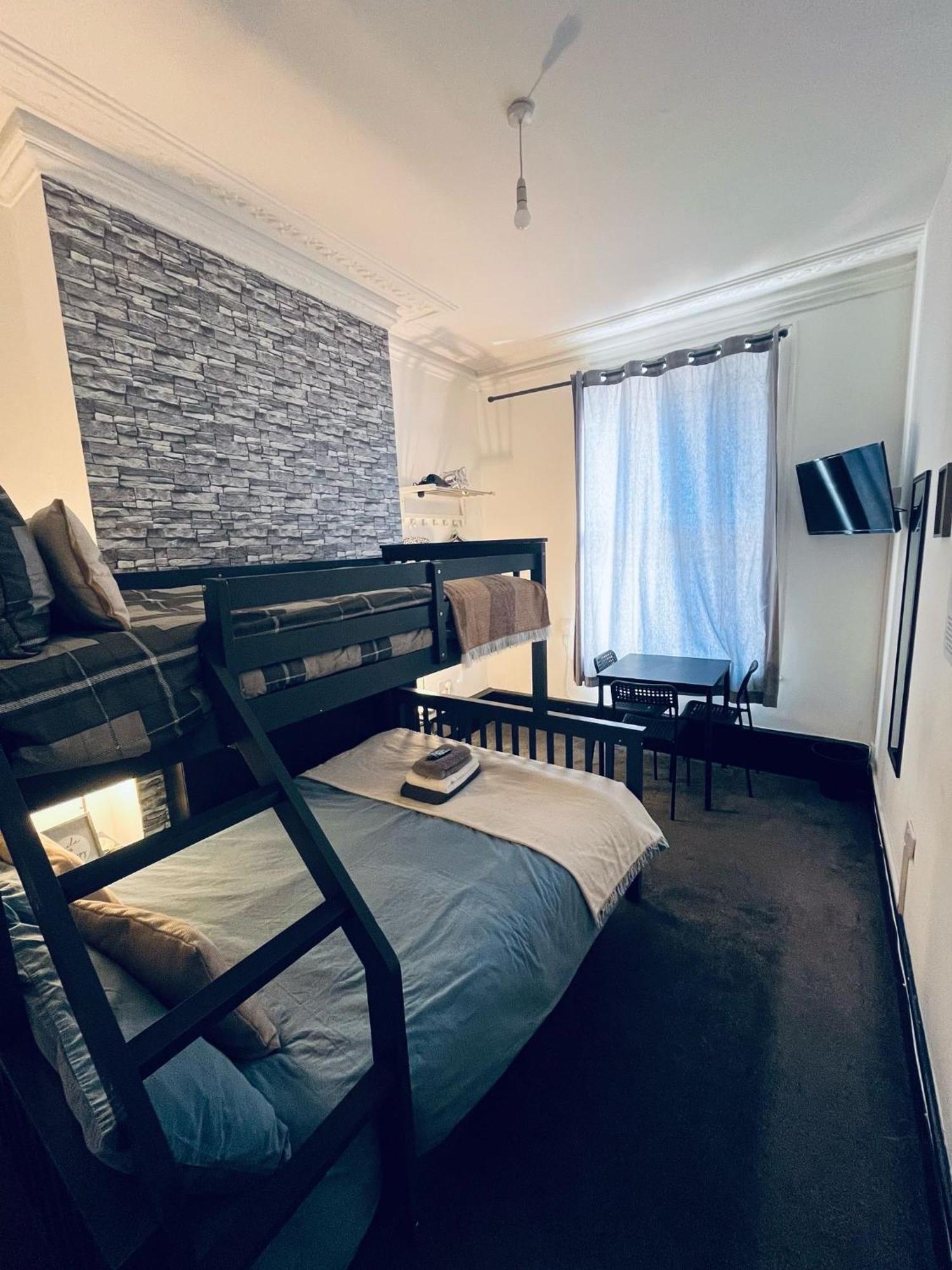 10 Minutes To Central London Vaux Extérieur photo